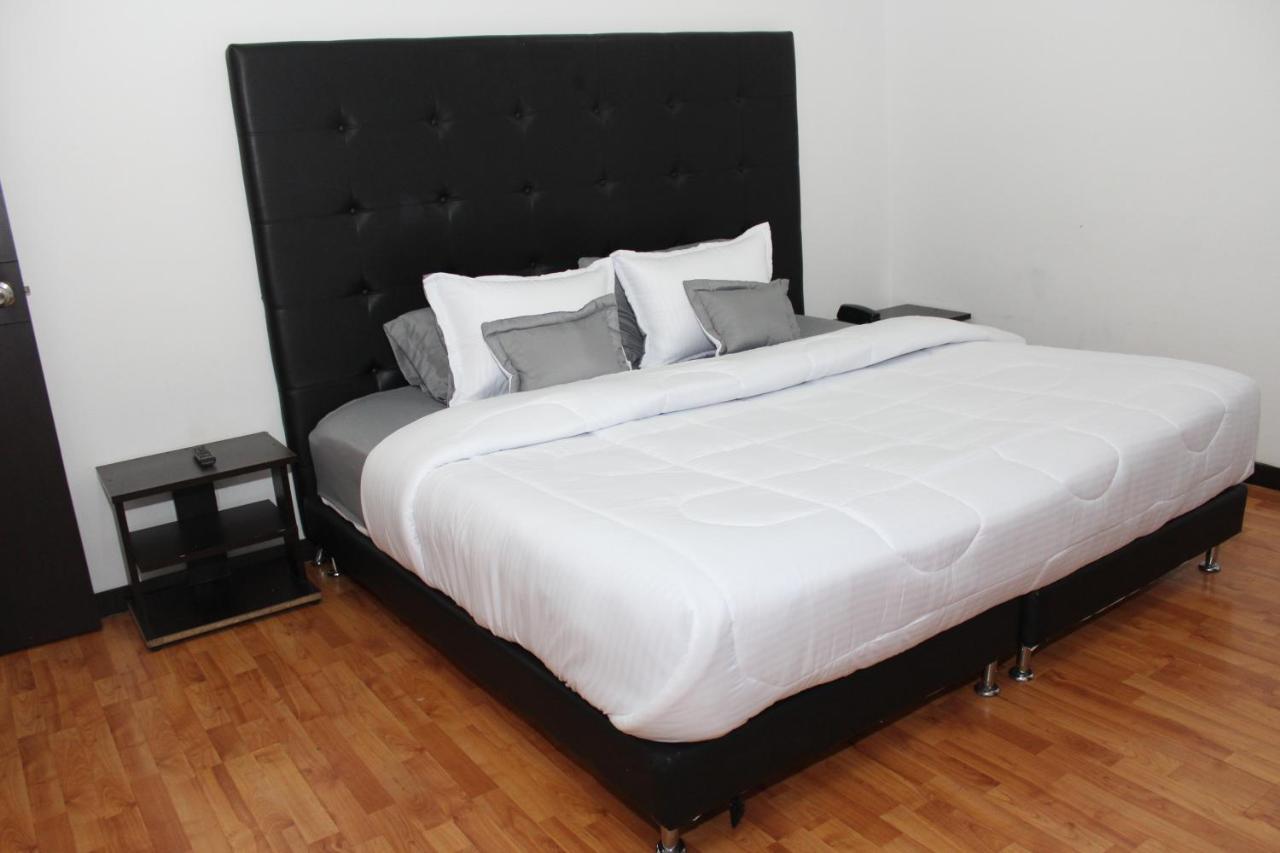 Hotel Dorado Plaza 보고타 외부 사진