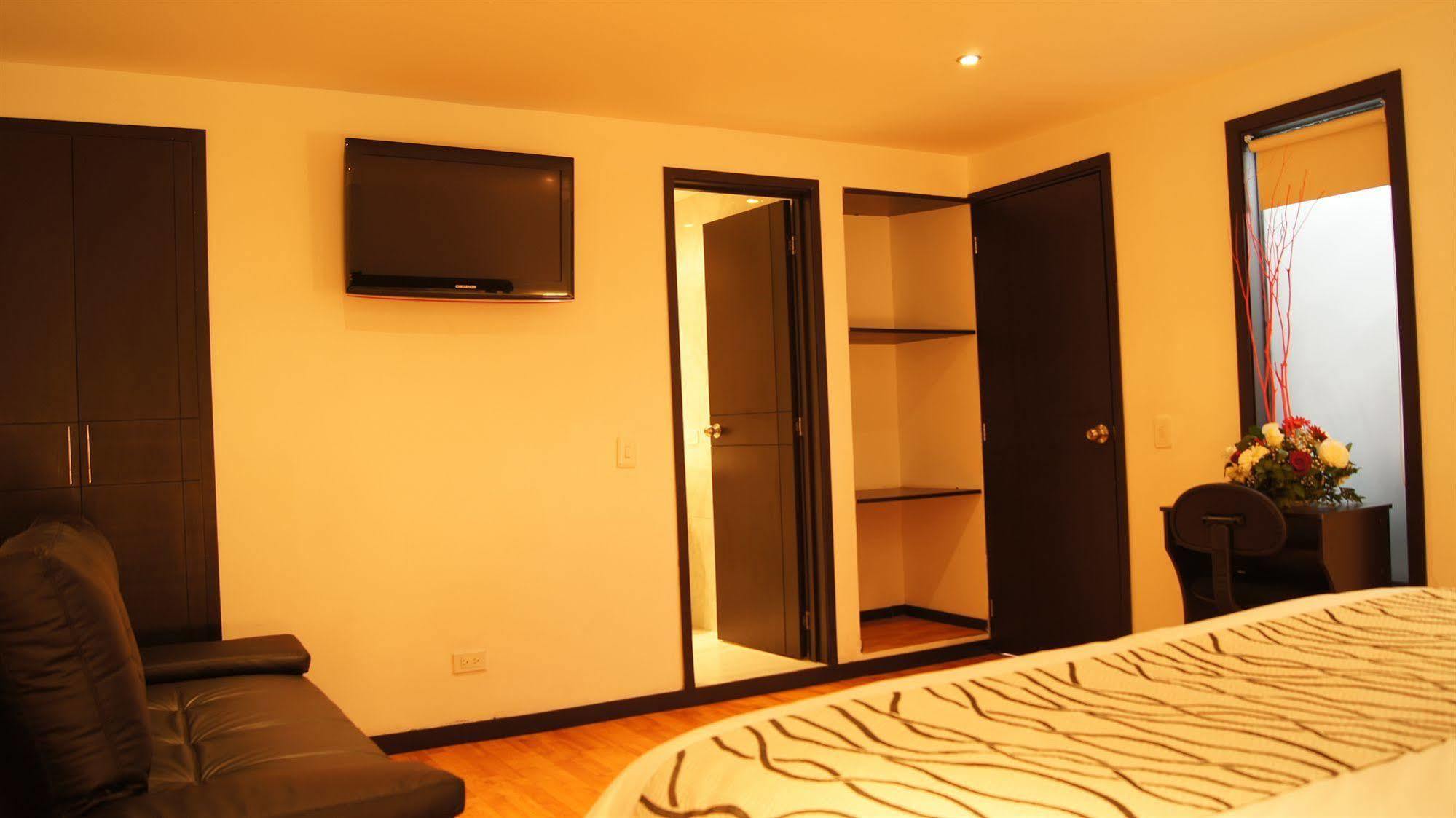 Hotel Dorado Plaza 보고타 외부 사진